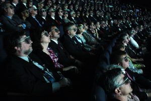 Viewing_3D_IMAX_clips Wikppedia commons